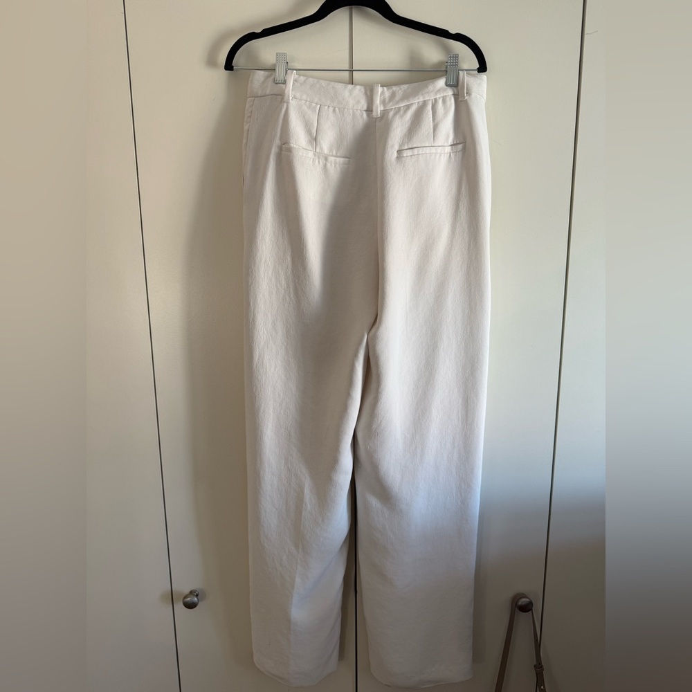 Aritzia / Wilfred Effortless Pant - Ivory Size 8 - Picture 5 of 6